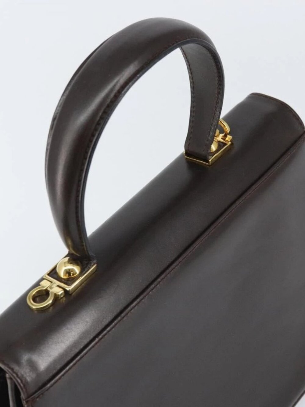 Salvatore Ferragamo Gancini Hand Bag Leather 2way Brown Gold Auth 162468 - Picture 6 of 15